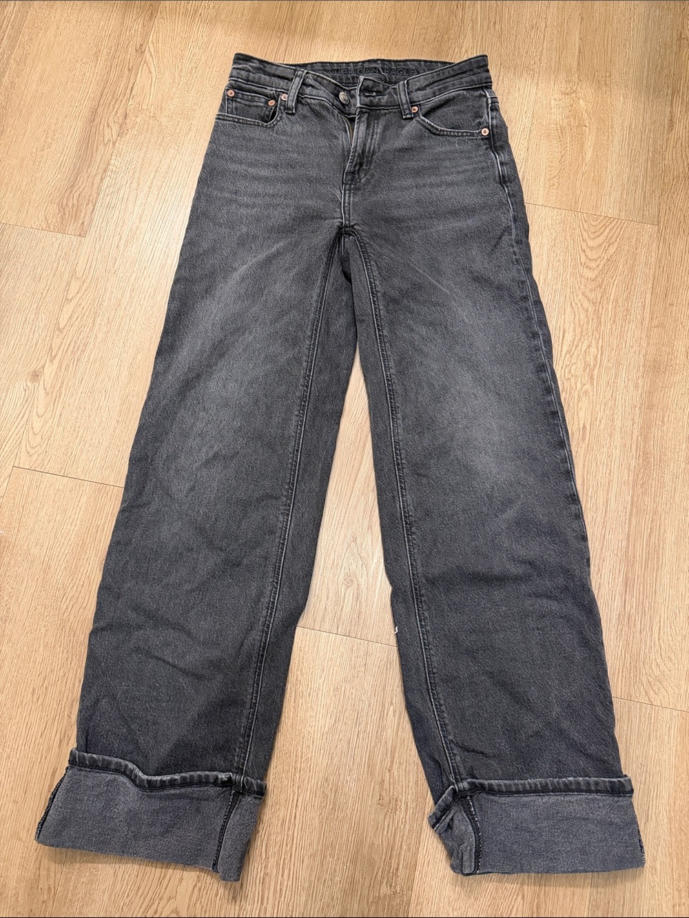 American Eagle Outfitters Wide-Leg High-Rise Jeans in Washed Black